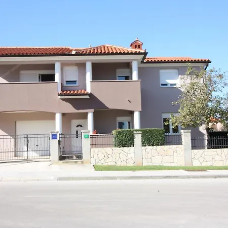 Apartamento Ema *