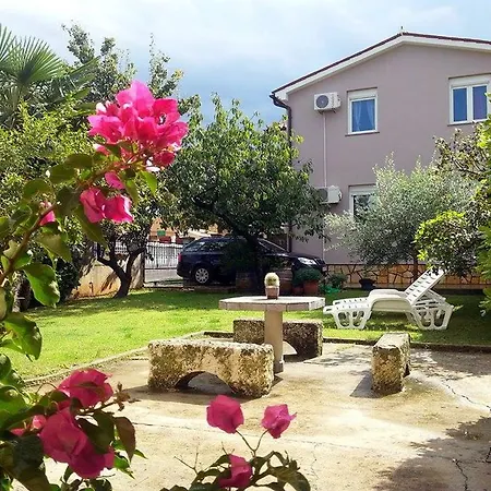 Ema Appartement Pula