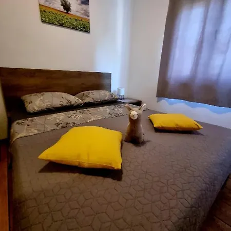 Appartement Ema *