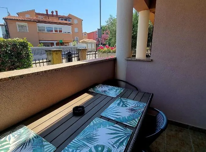 Ema Διαμέρισμα Πούλα