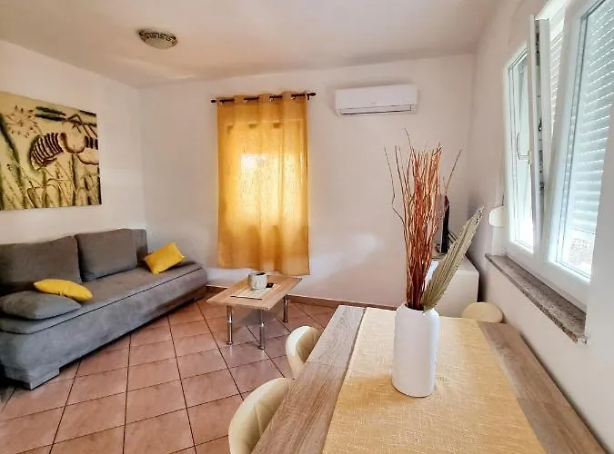 Διαμέρισμα Ema